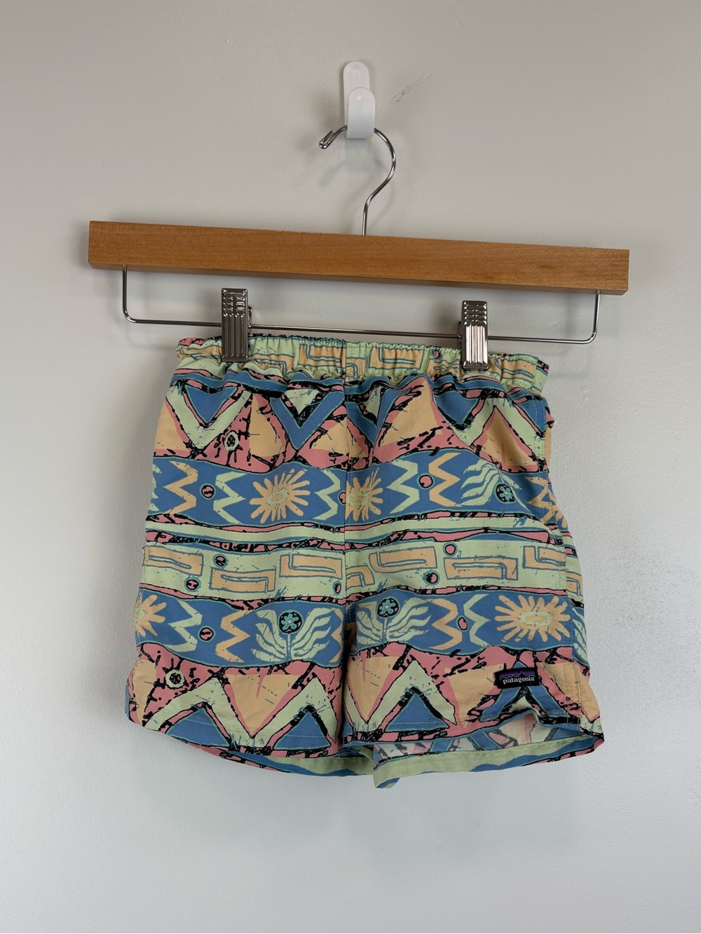 Patagonia Baby Baggies Shorts Size 5T Style 60279 HGSA